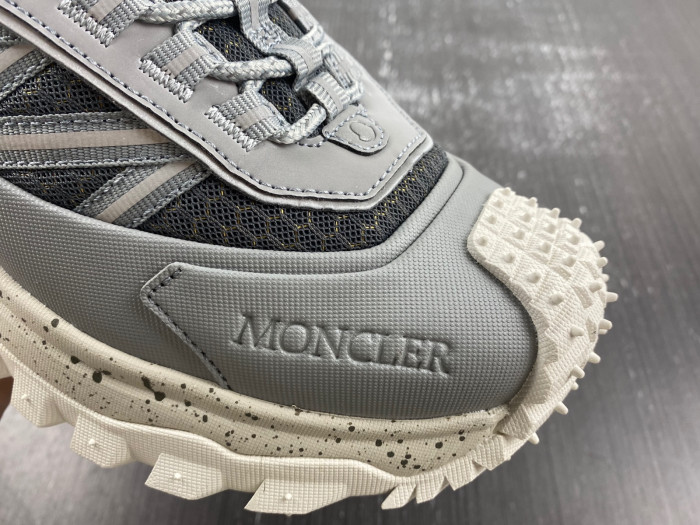 MONCLER TRAILGRIP GORE-TEX