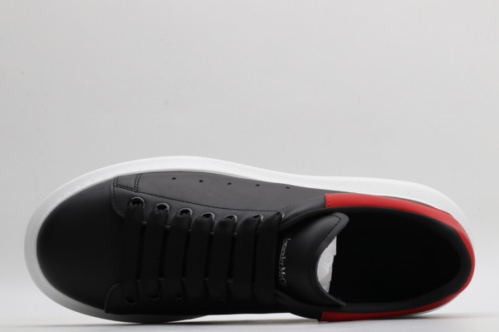 A1exa*der Mcqv*en OVERSIZED