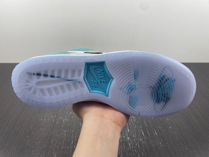 Nike Dunk Low FD2562-400