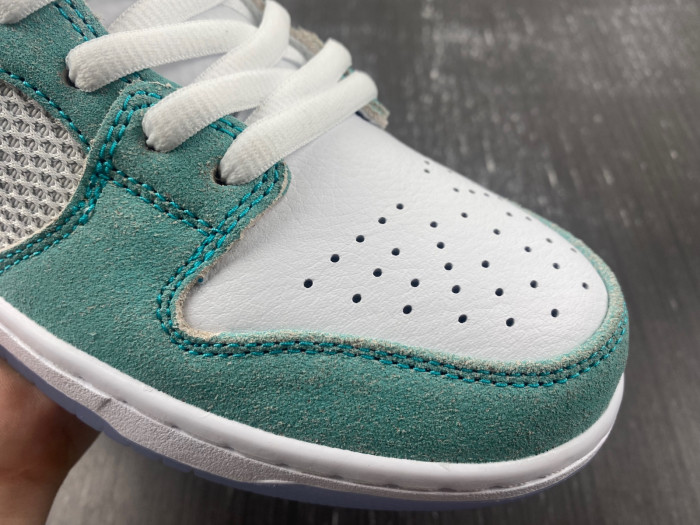 Nike Dunk Low FD2562-400