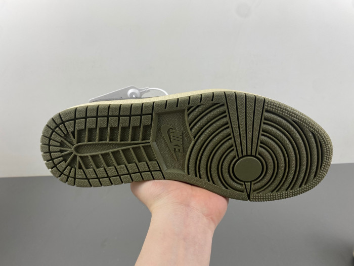 Travis Scott x Air Jordan 1 Low OG DM7866-200