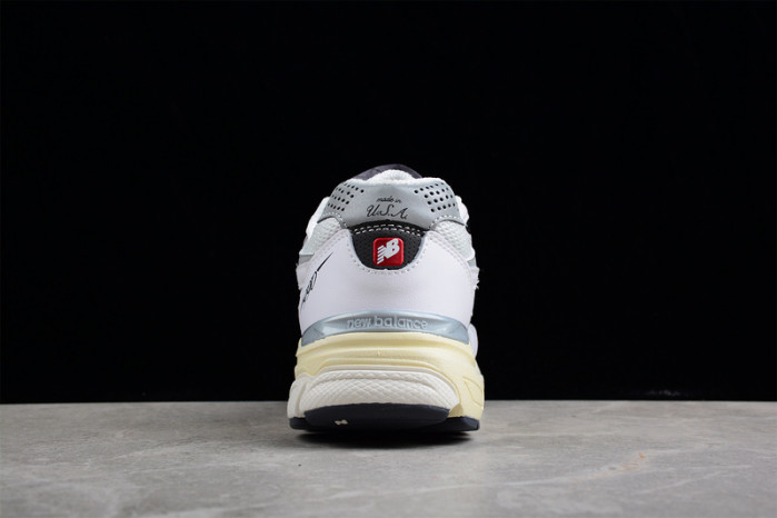 New Balance M990AL3