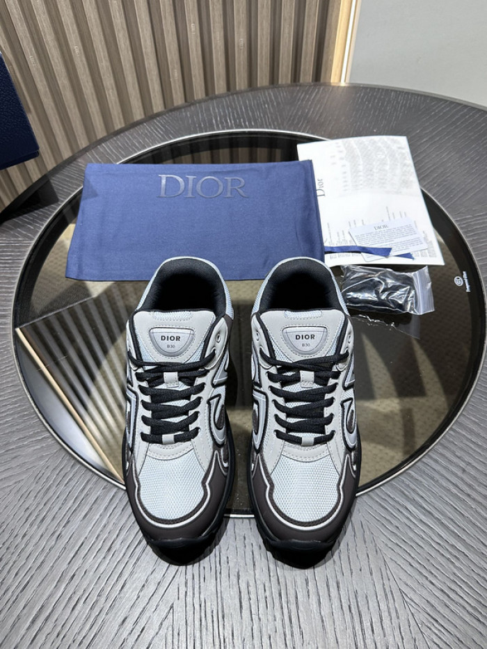 DIO B30 LowTop Sneaker