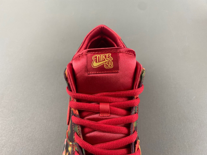 The Wizard of Oz Nike SB Dunk Low FZ1291-600