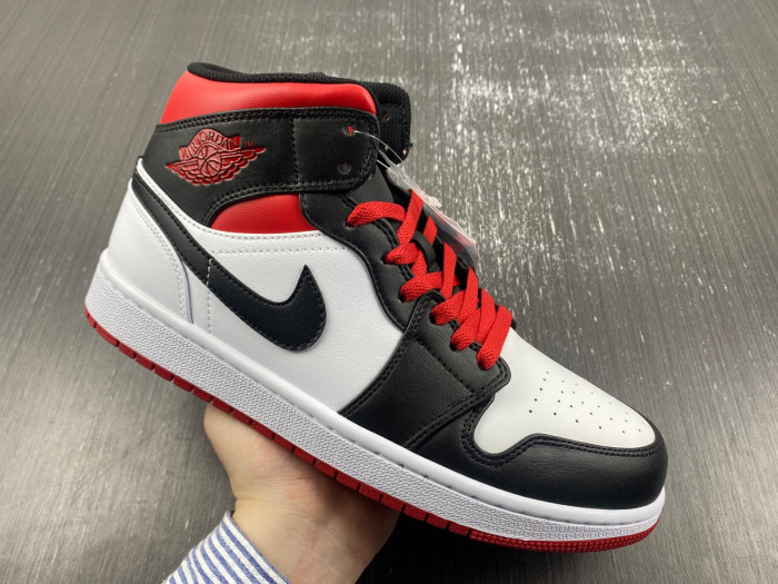 AIR Jordan 1 Mid Gym Red Black Toe  - DQ8426-106