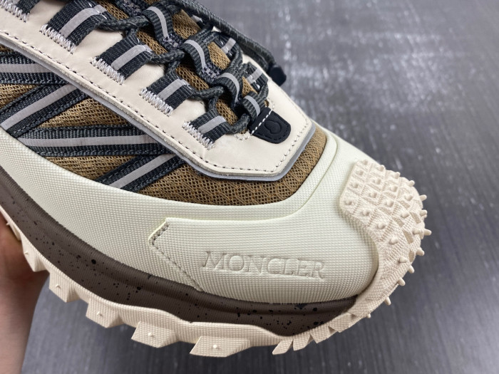 MONCLER TRAILGRIP GORE-TEX