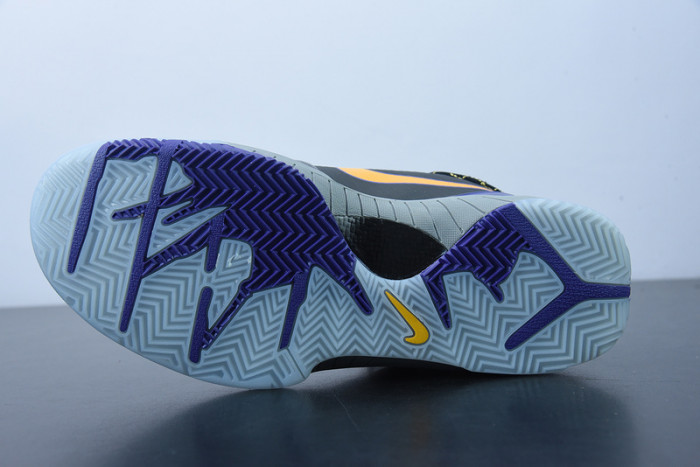 NIKE ZOOM KOBE 4 PROTRO 