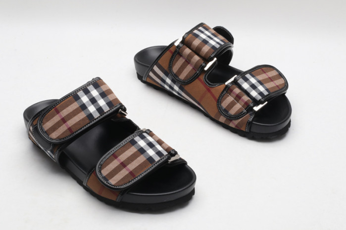 BUBBERY SANDALS
