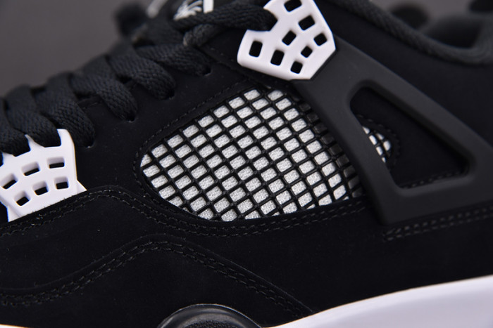 AIR JORDAN 4 "WHITE THUNDER" FQ8138-001