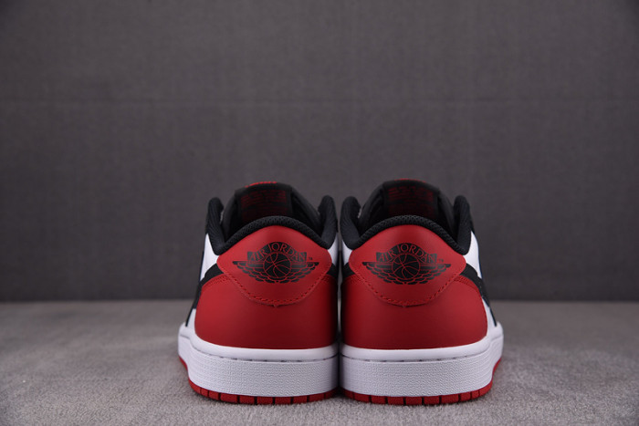 Air Jordan 1 Low OG “Black Toe” CZ0790-106