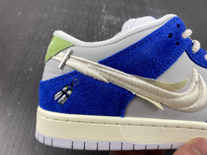 FLY Streetwear Nike SB Dunk Low DQ5130-400