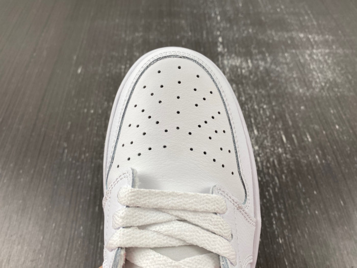 Air Jordan 1 Low OG University Red CZ0790-161