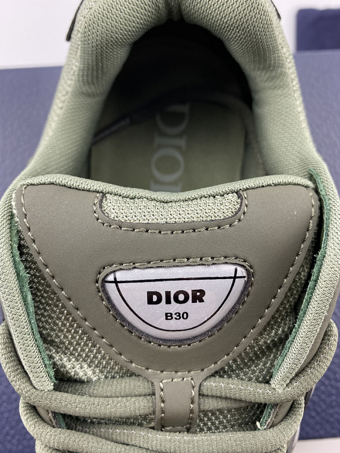 DIO B30 LowTop Sneaker