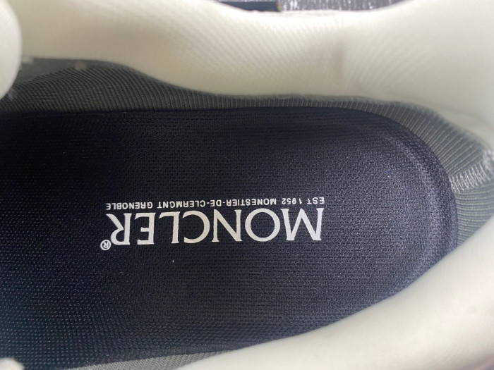 MONCLER TRAILGRIP GORE-TEX