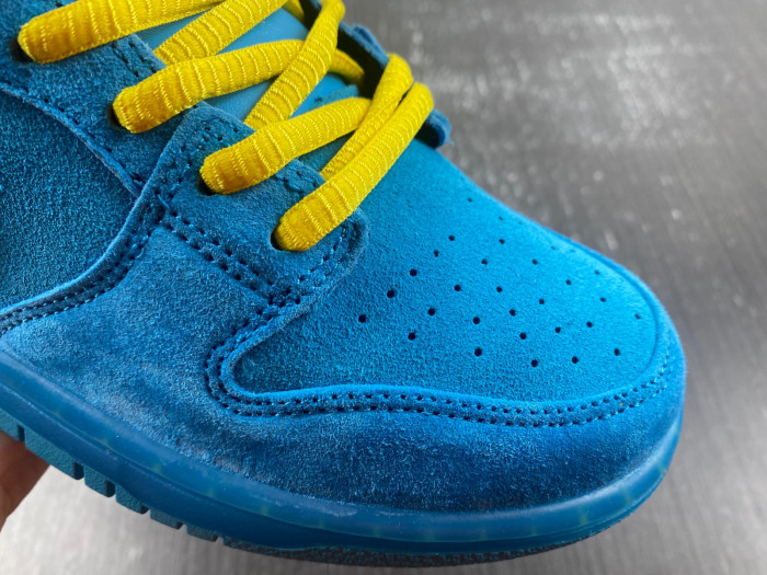 Powerpuff Girls x Nike SB Dunk Low “Buttercup” FZ8319-300