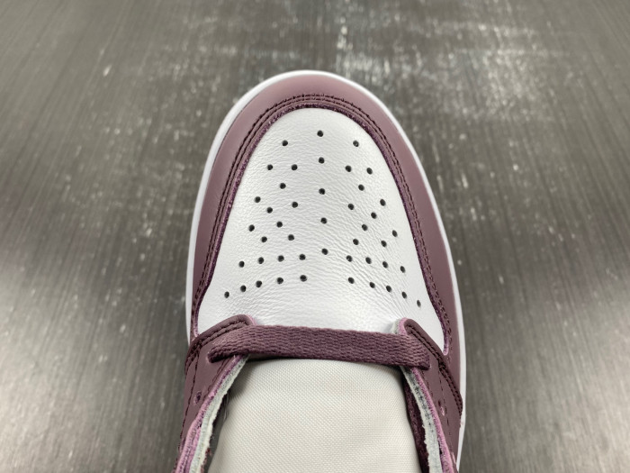 Air Jordan 1 High OG “Mauve” DZ5485-105