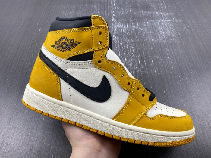Air Jordan 1 High OG "Yellow Ochre" DZ5485-701