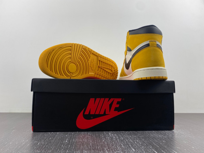 Air Jordan 1 High OG "Yellow Ochre" DZ5485-701