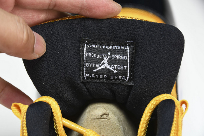 Air Jordan 11 Retro Black Yellow CT8012-118