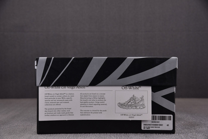 Off-White c/o Virgil Abloh