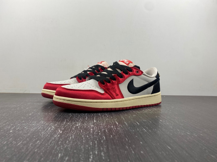 AIR JORDAN 1 RETRO LOW OG 