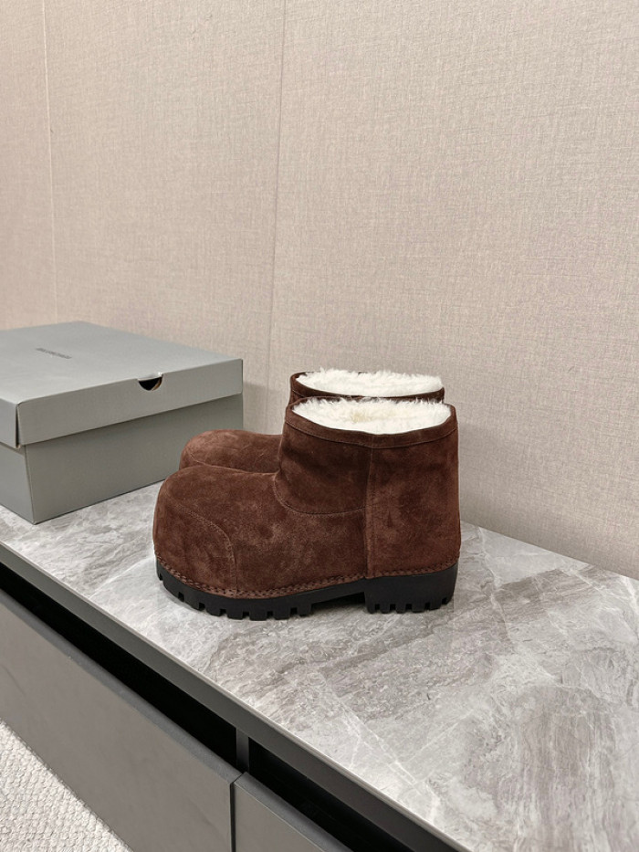 Ba1en*iaga Brown Alaska Fur Bootie