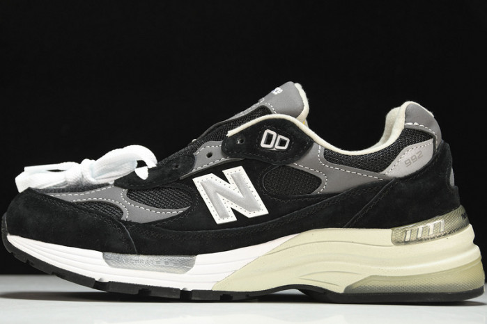 New Balance M992EB