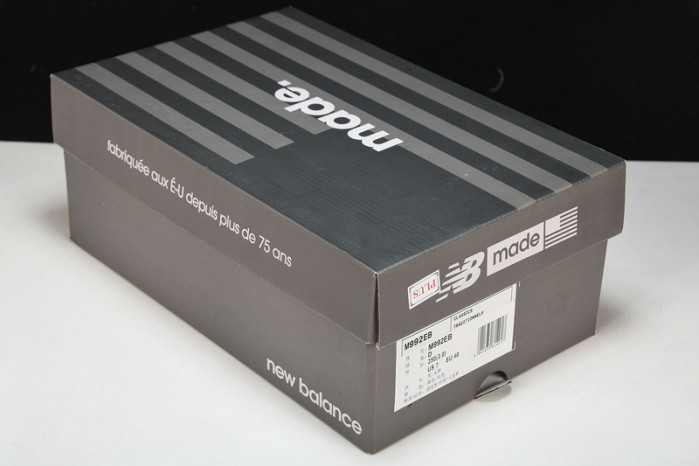 New Balance M992EB