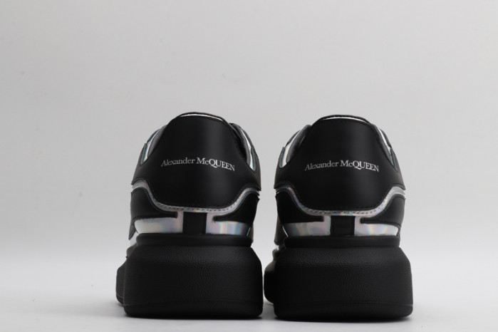 A1exa*der Mcqv*en OVERSIZED