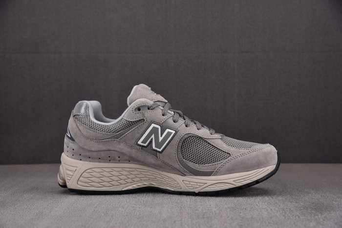 New Balance ML2002RC