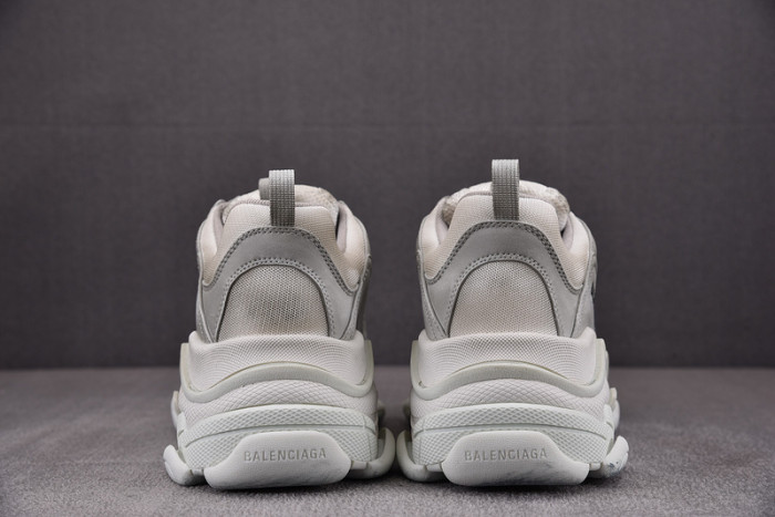 BLCG SNEAKER TRIPLE.S.