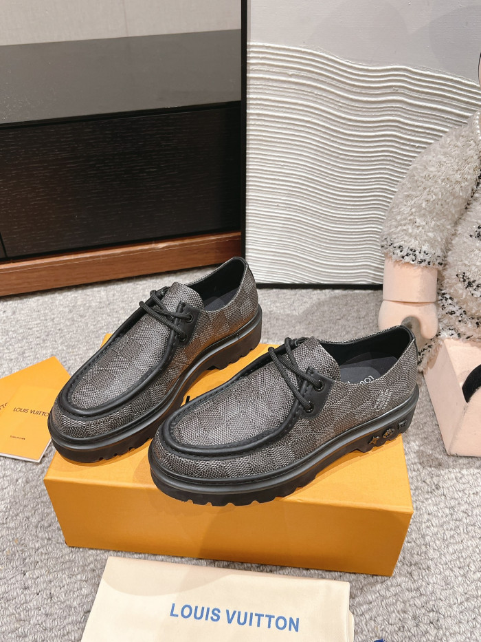 LO1_VTS COUPLE LOAFER