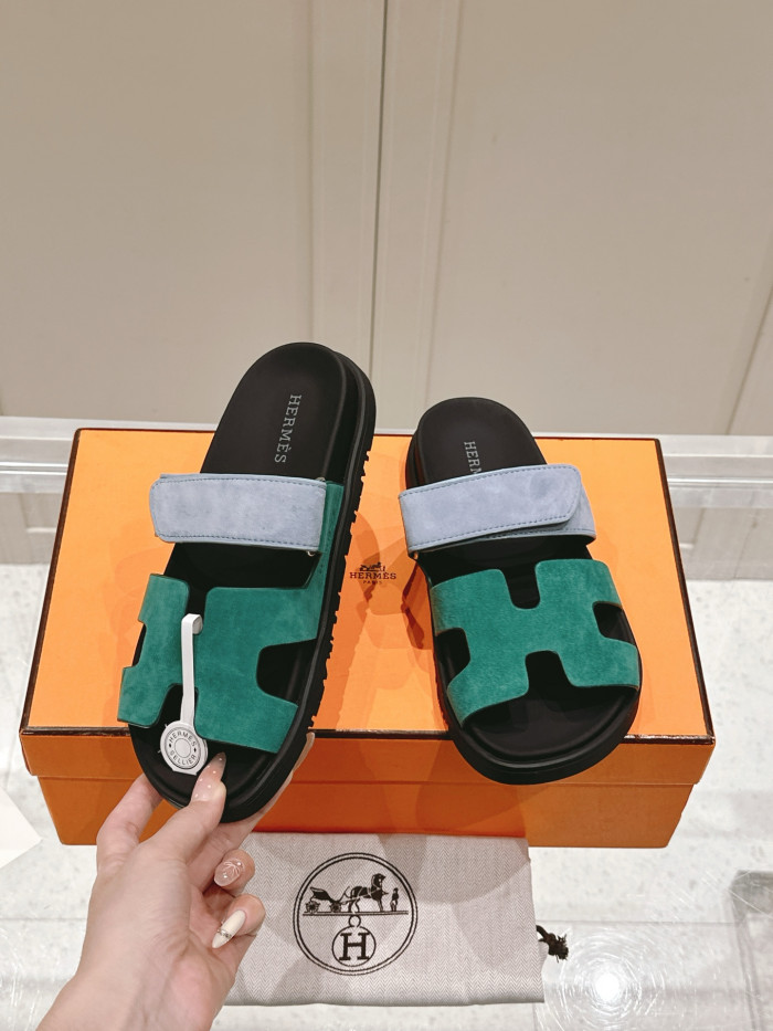 H**me5 SANDALS