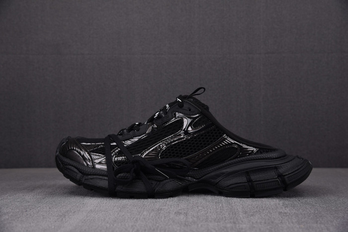 Ba1en*iaga 3XL mules